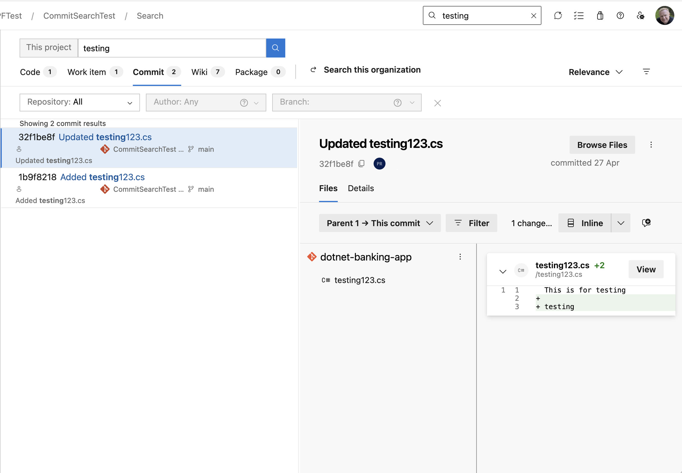 Azure DevOpsのコミット検索結果ページのスクリーンショット。[コミット] タブが選択され、結果一覧のコミットと一致する、[リポジトリ]、[作成者]、[ブランチ] フィルター、並べ替えコントロール、コミットの詳細ウィンドウが表示されています。